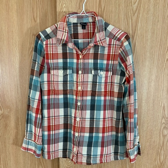 Patagonia Plaid Flannel Cream Red and Teal Button Down Shirt - Picture 2 of 5